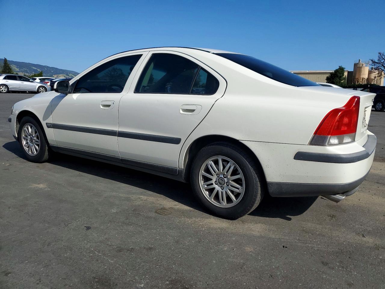 2003 Volv S60 VIN YV1RS64A732252161 photo 2