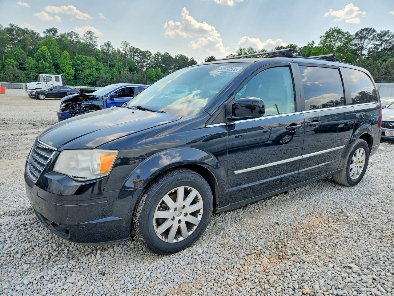 2010 Chrysler Minivan VIN 2A4RR8DX5AR368419 photo 1