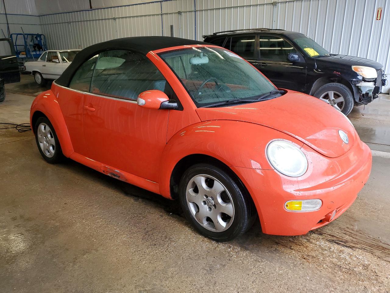 2003 VOLKSWAGEN Beetle VIN 3VWCK21Y43M318077 photo 4