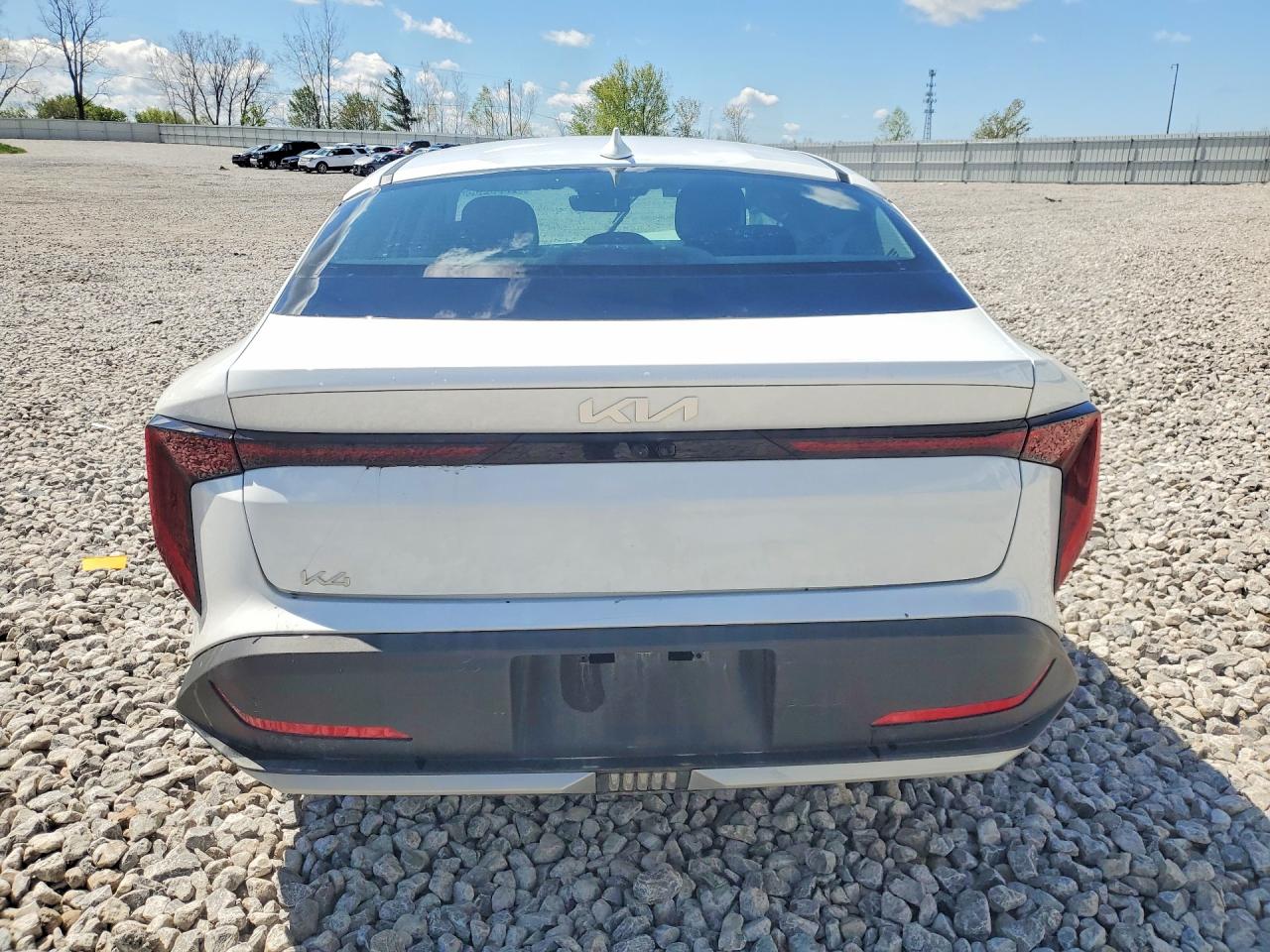2025 Kia All other VIN 3KPFT4DE3SE109075 photo 6