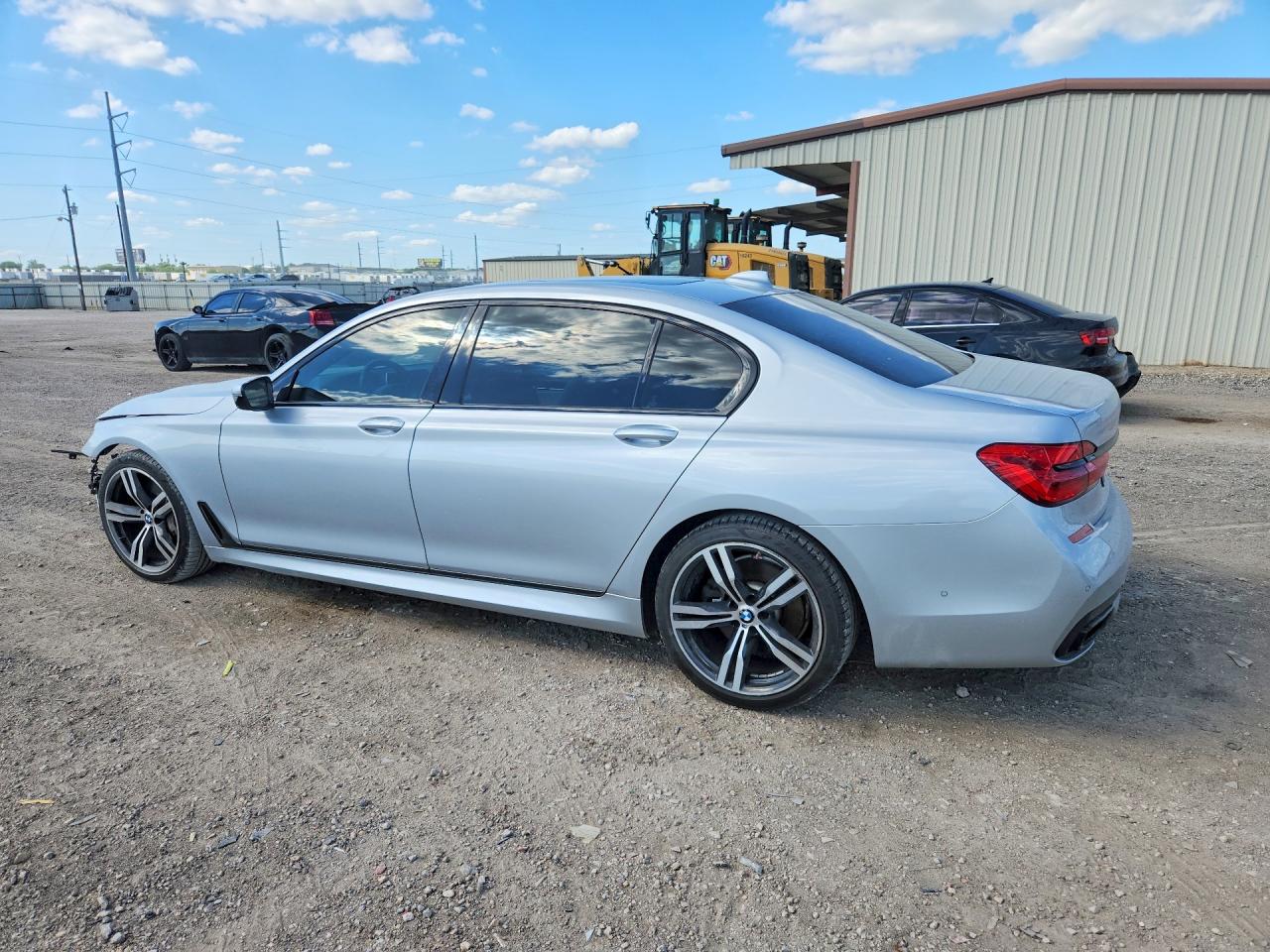 2019 BMW 7 series VIN WBA7F0C5XKGM24801 photo 2