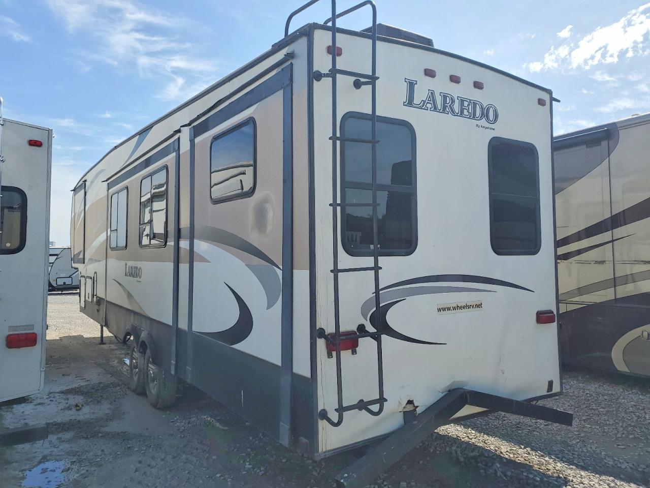2015 KEYSTONE Laredo ser VIN 4YDF38522FE602336 photo 3