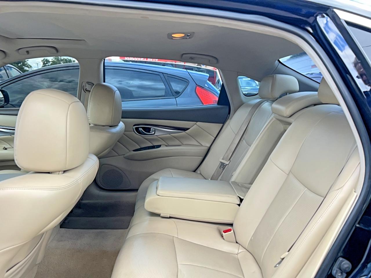 2018 INFINITI Q70 VIN JN1BY1PP0JM330471 photo 6