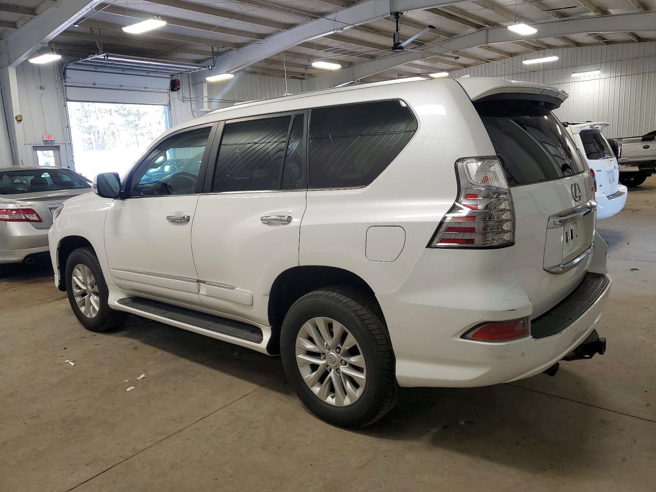 2016 LEXUS Gx VIN JTJBM7FXXG5125480 photo 2