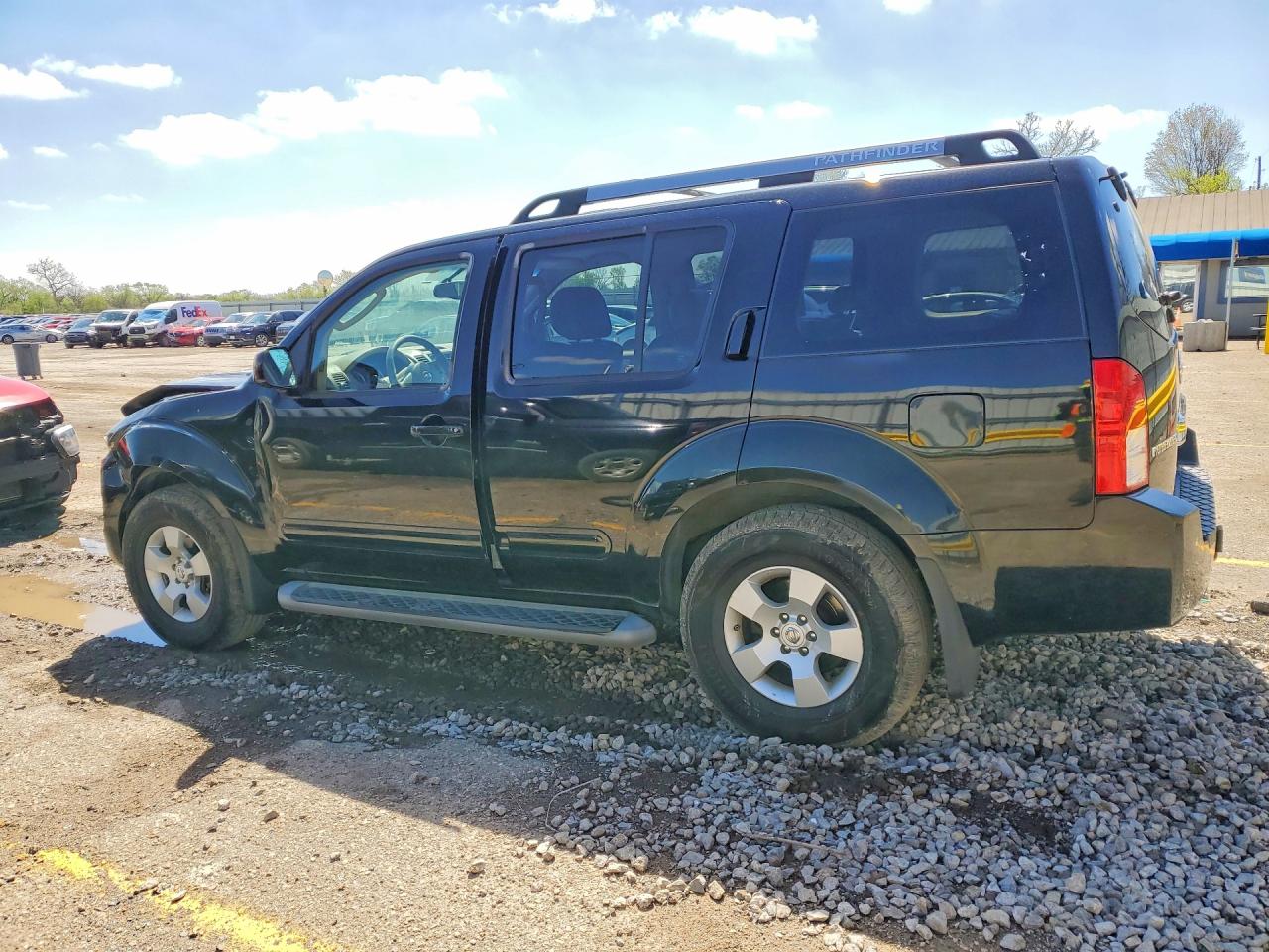 2005 Nissan Pathfinder VIN 5N1AR18W45C772365 photo 2