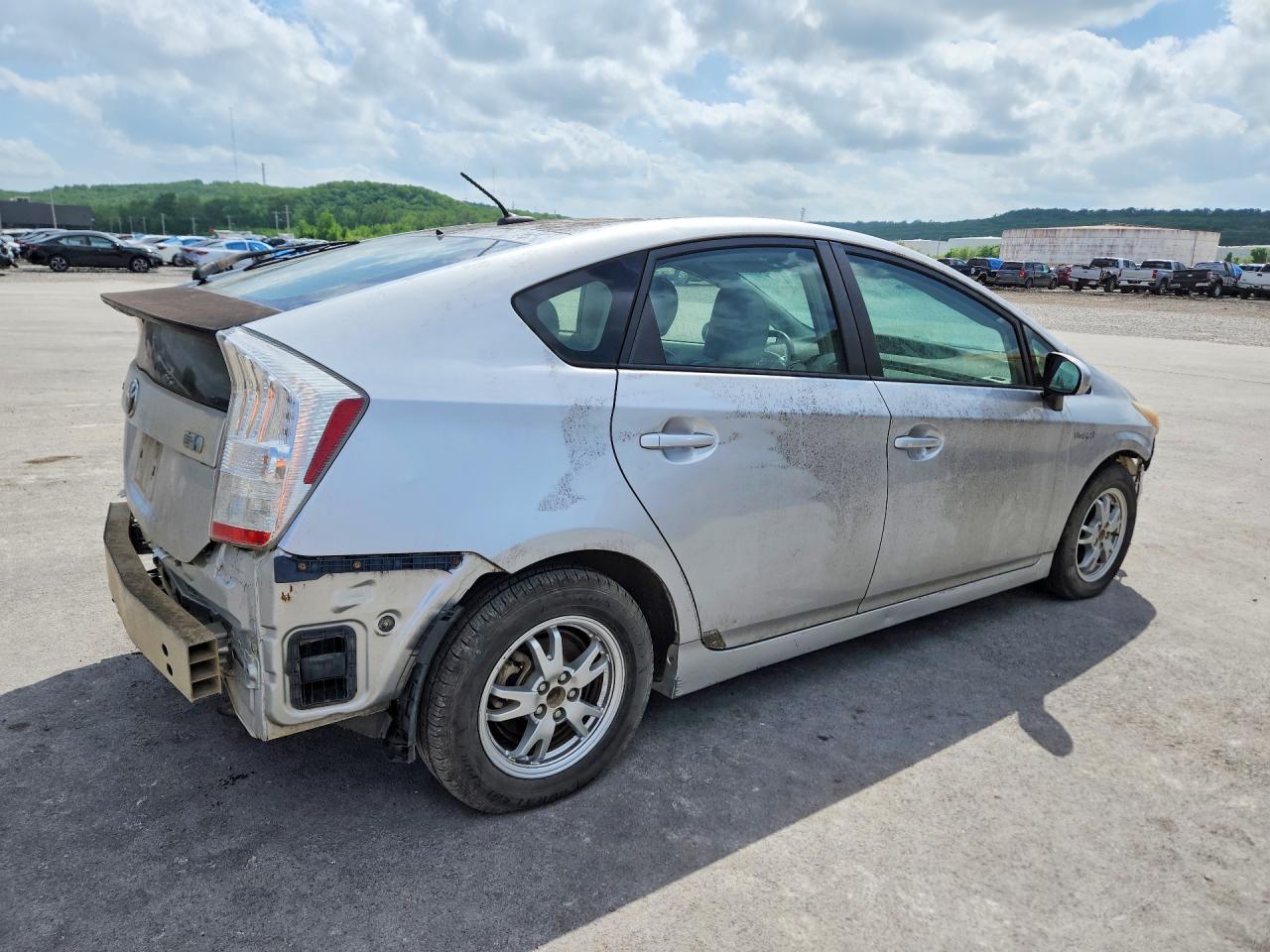 2010 Toyota Prius ii VIN JTDKN3DU4A1026749 photo 3