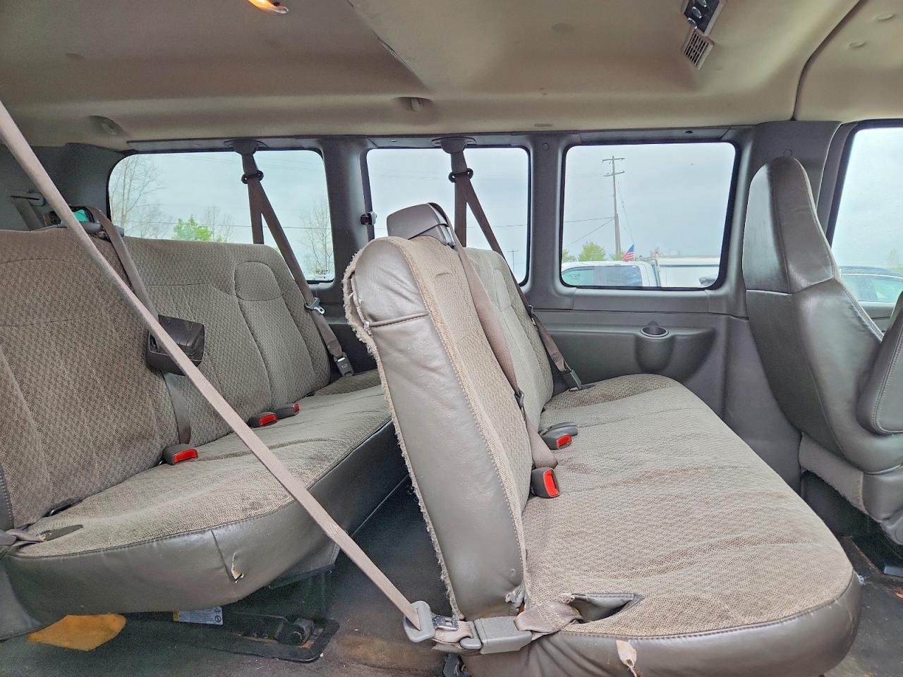 2009 GMC Savana VIN 1GJHG35K091111514 photo 11