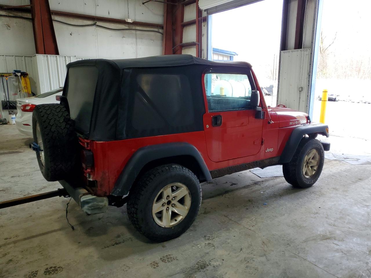 2004 Jeep Wrangler / VIN 1J4FA69S74P705058 photo 3