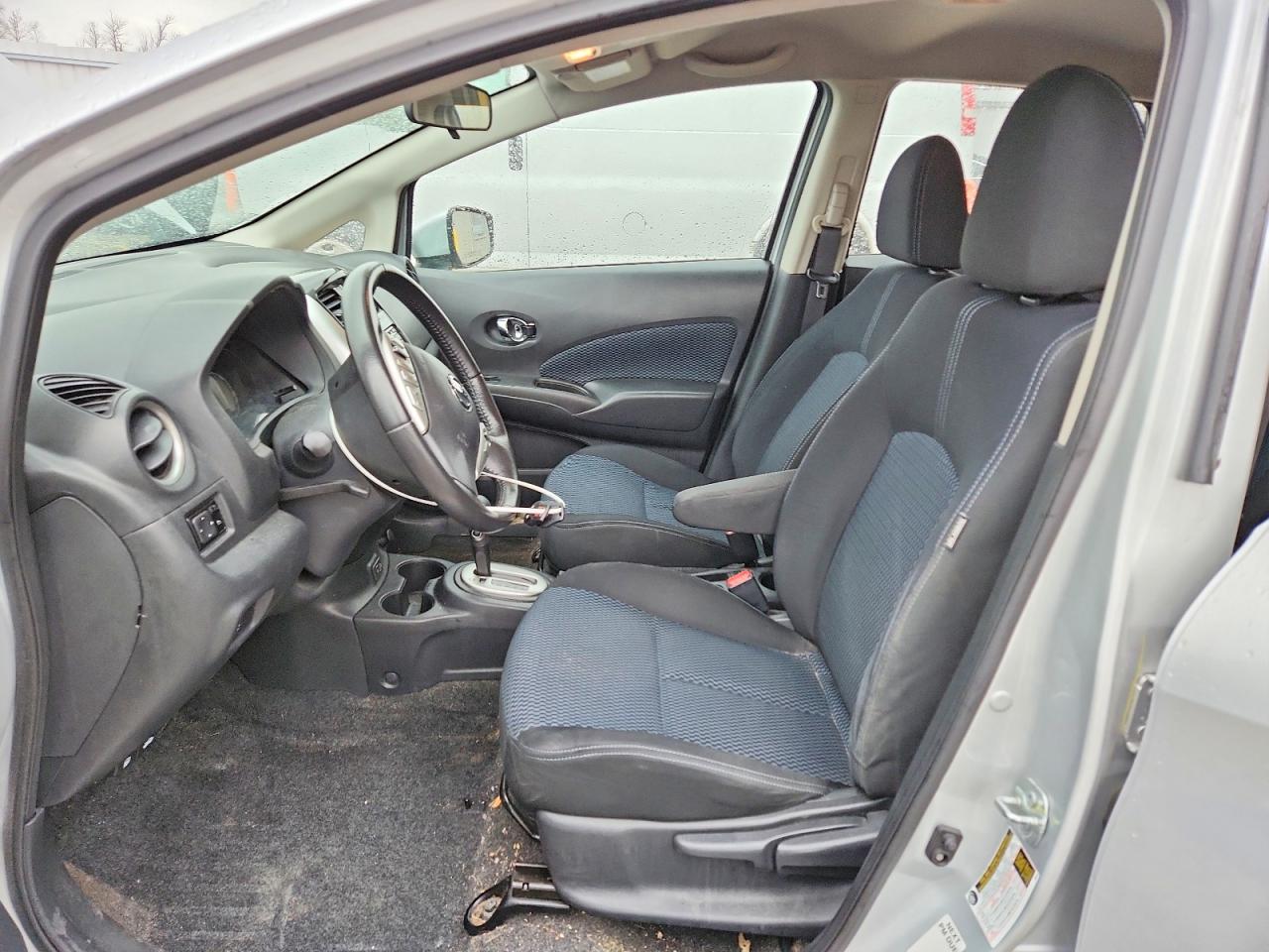 2018 Nissan Versa note VIN 3N1CE2CP0JL352568 photo 7