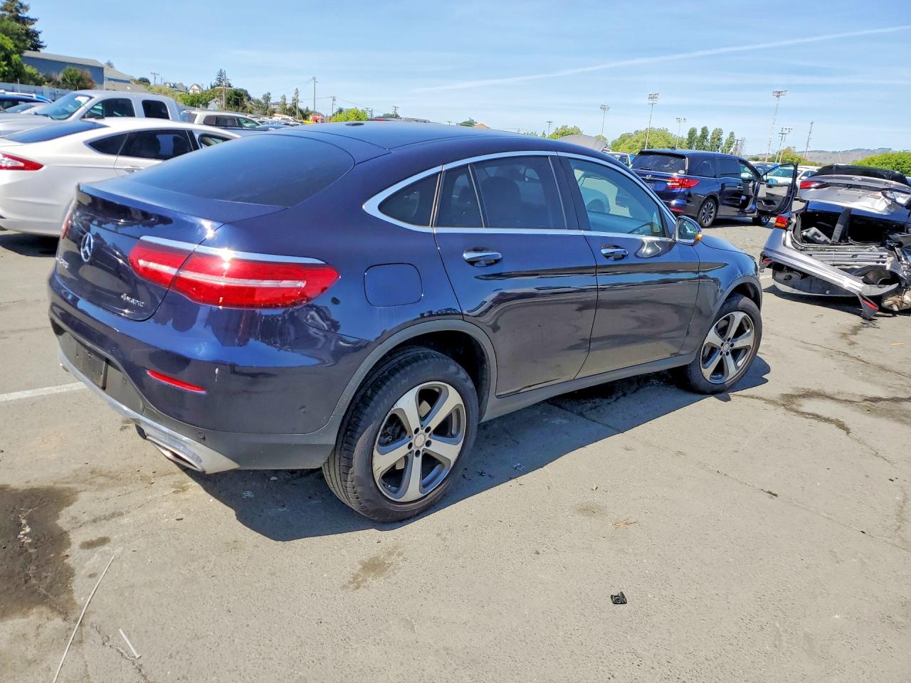 2017 Mercedes-Benz Glc class VIN WDC0J4KB6HF157618 photo 3
