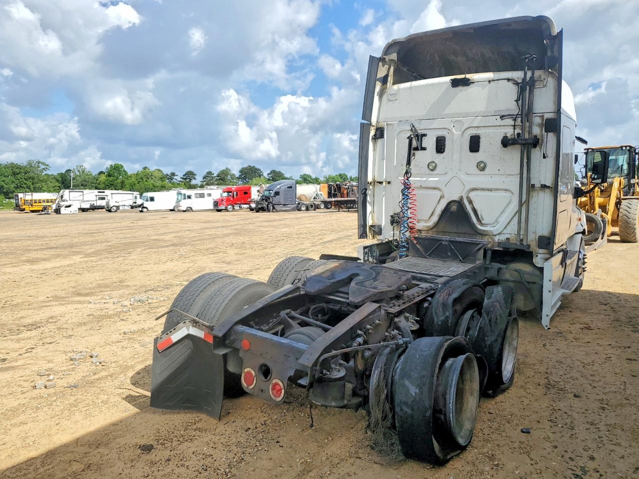 2014 FREIGHTLINER All other VIN 1FUJGLDV1ELFV4303 photo 4