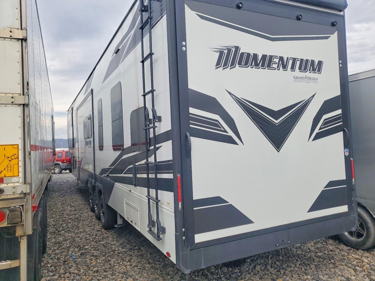 2024 GRAND Momentum VIN 573FM4636RBB02259 photo 3