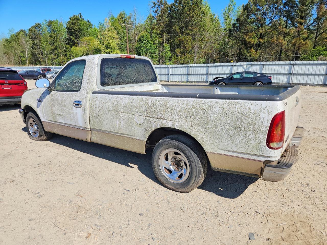 1997 FORD F150 VIN 1FTDF1724VNB87217 photo 2