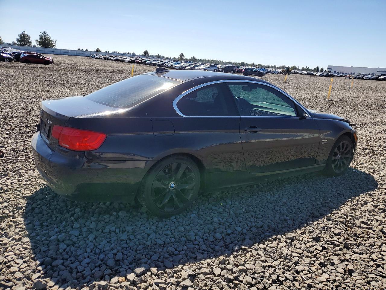 2012 BMW 3 series VIN WBAKF5C5XCE657453 photo 3