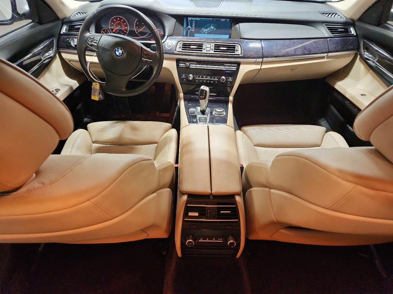 2011 BMW 7 series VIN WBAKB4C55BC573833 photo 8