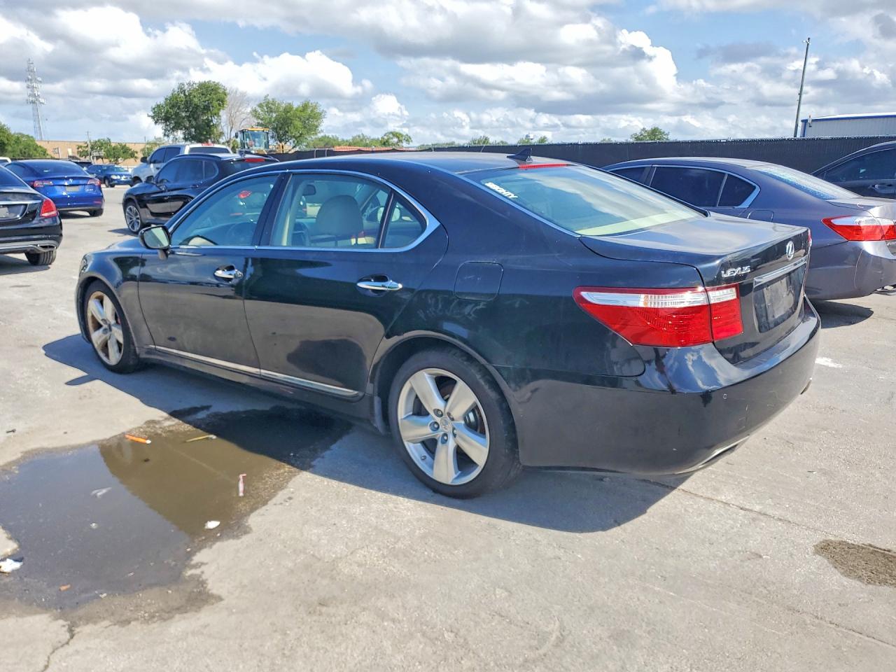 2008 Lexus Ls460 VIN JTHGL46F685025233 photo 2