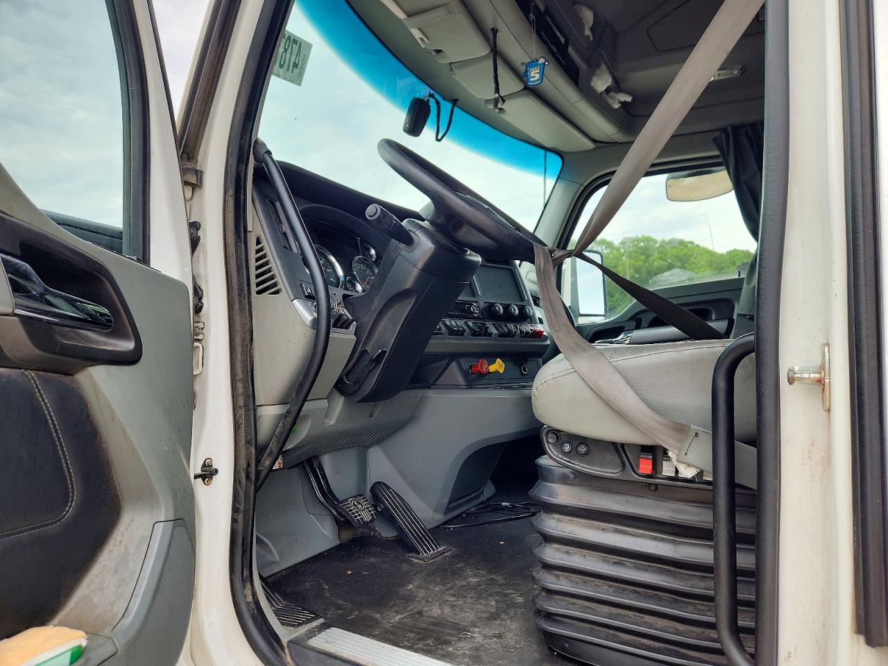 2020 KENWORTH All other VIN 1XKYDP9X5LJ429265 photo 6