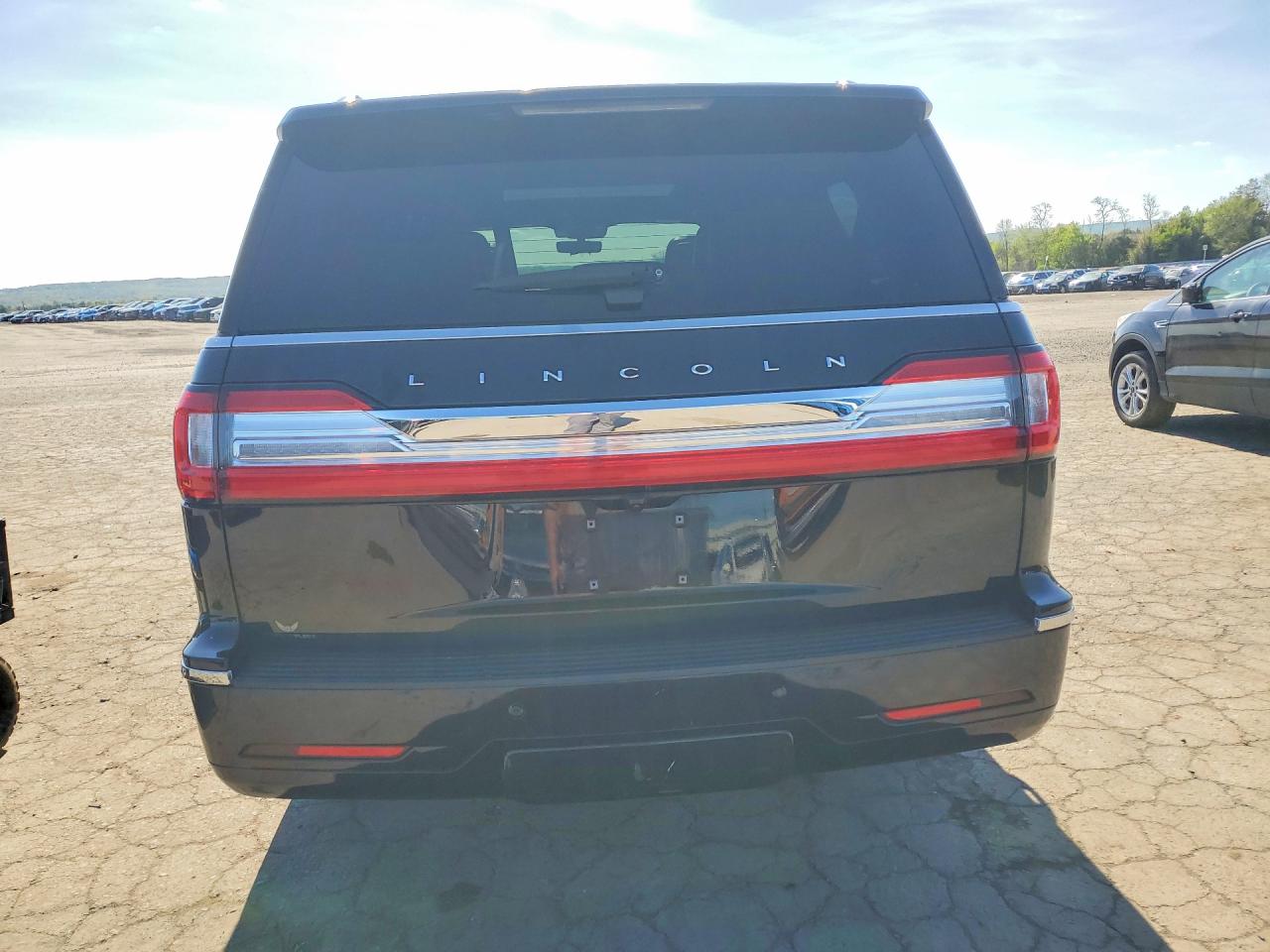 2021 Lincoln Navigator VIN 5LMJJ3LT2MEL17269 photo 6