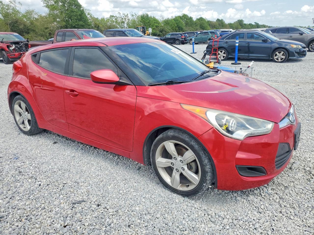 2015 Hyundai Veloster VIN KMHTC6AD7FU225778 photo 4
