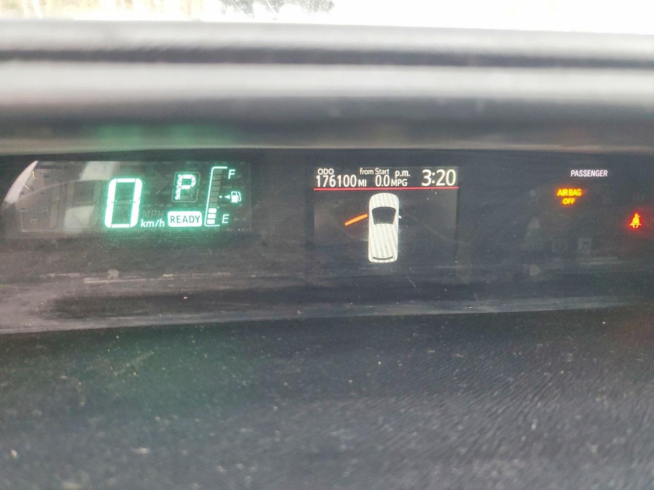 2013 Toyota Prius c on VIN JTDKDTB38D1553680 photo 9