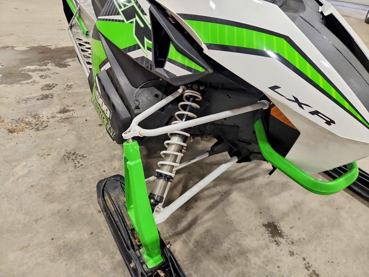 2016 Arctic Cat Snowmobile VIN 4UF16SNW4GT101765 photo 9
