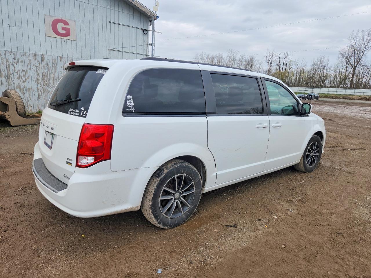 2018 Dodge Caravan VIN 2C4RDGEG3JR336954 photo 3