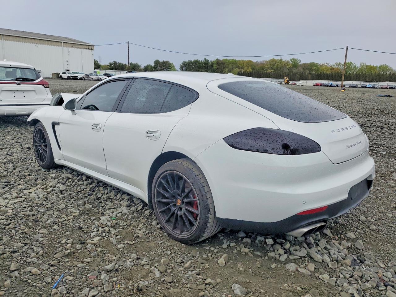 2014 Porsche Panamera VIN WP0AC2A75EL073437 photo 2
