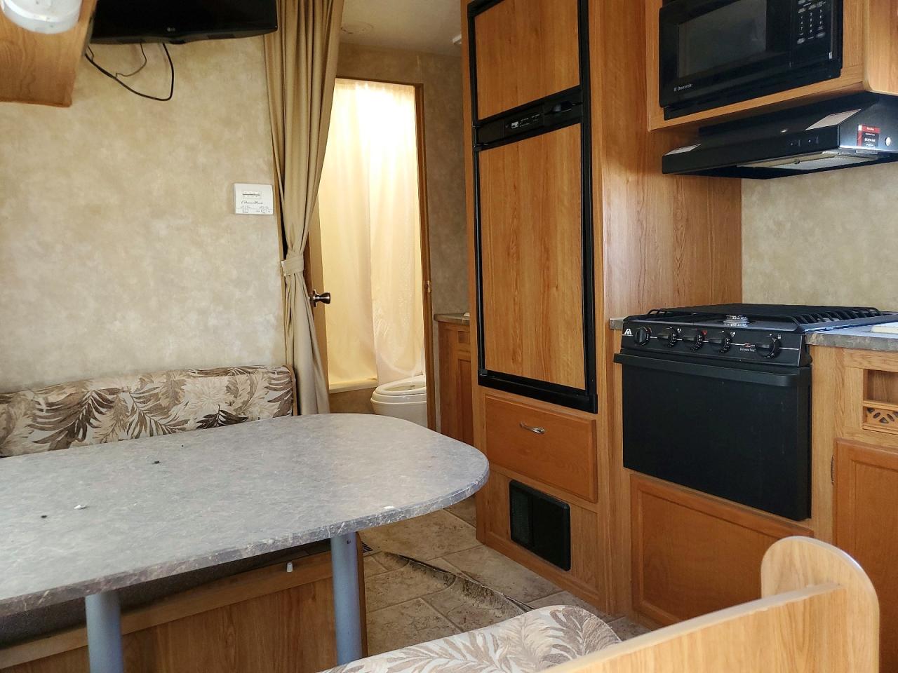 2010 JAYCO Recreation VIN 1UJBJ0BN6A18B0609 photo 6