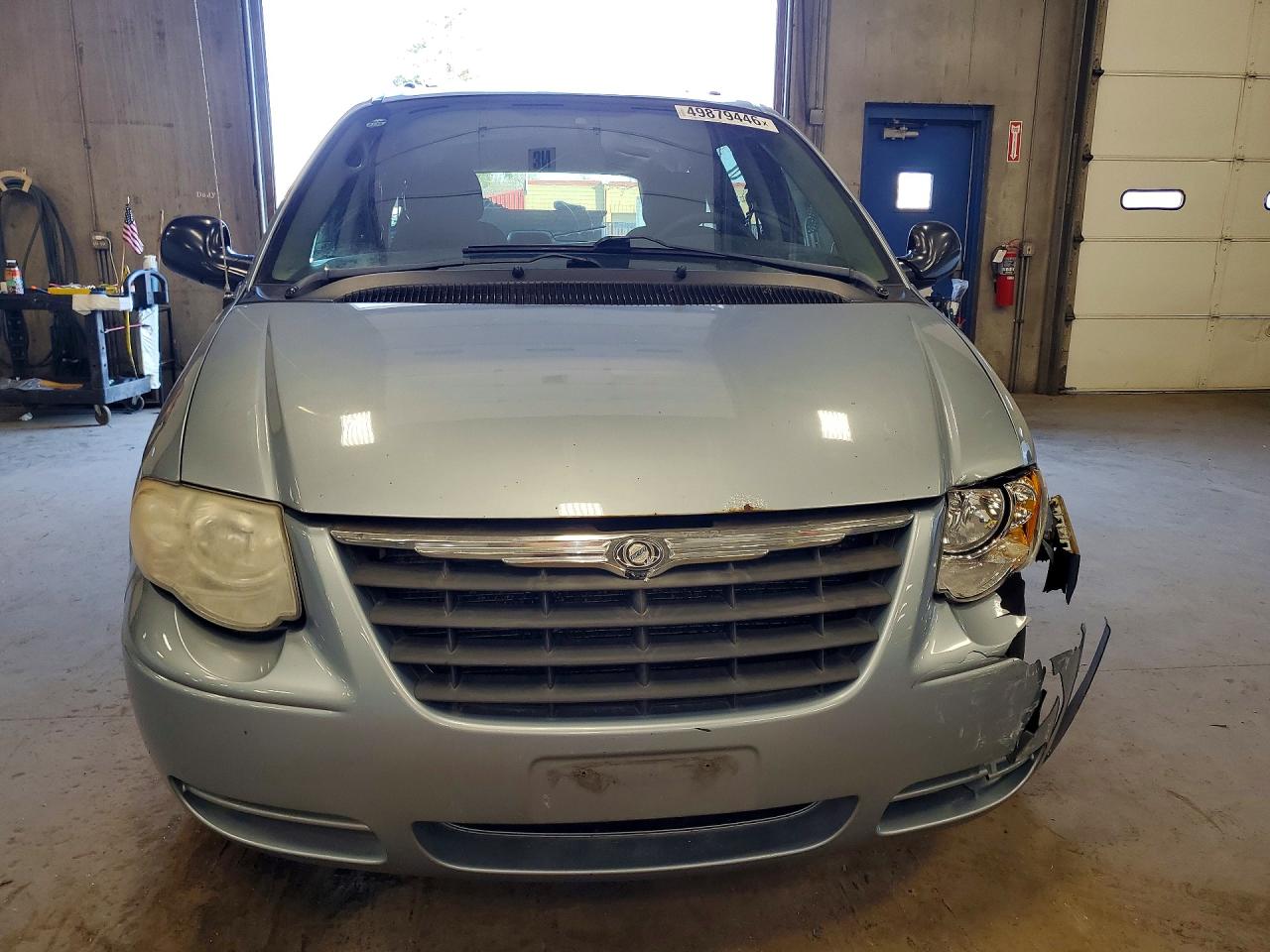 2005 CHRYSLER Minivan VIN 2C4GP44R45R199397 photo 5