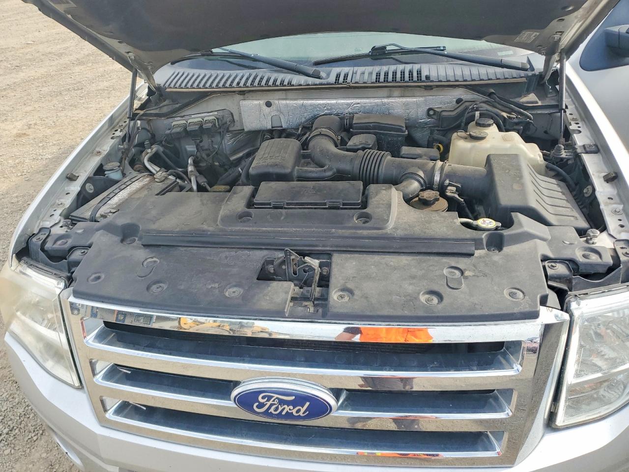 2010 FORD Expedition VIN 1FMJU1G51AEB57052 photo 12