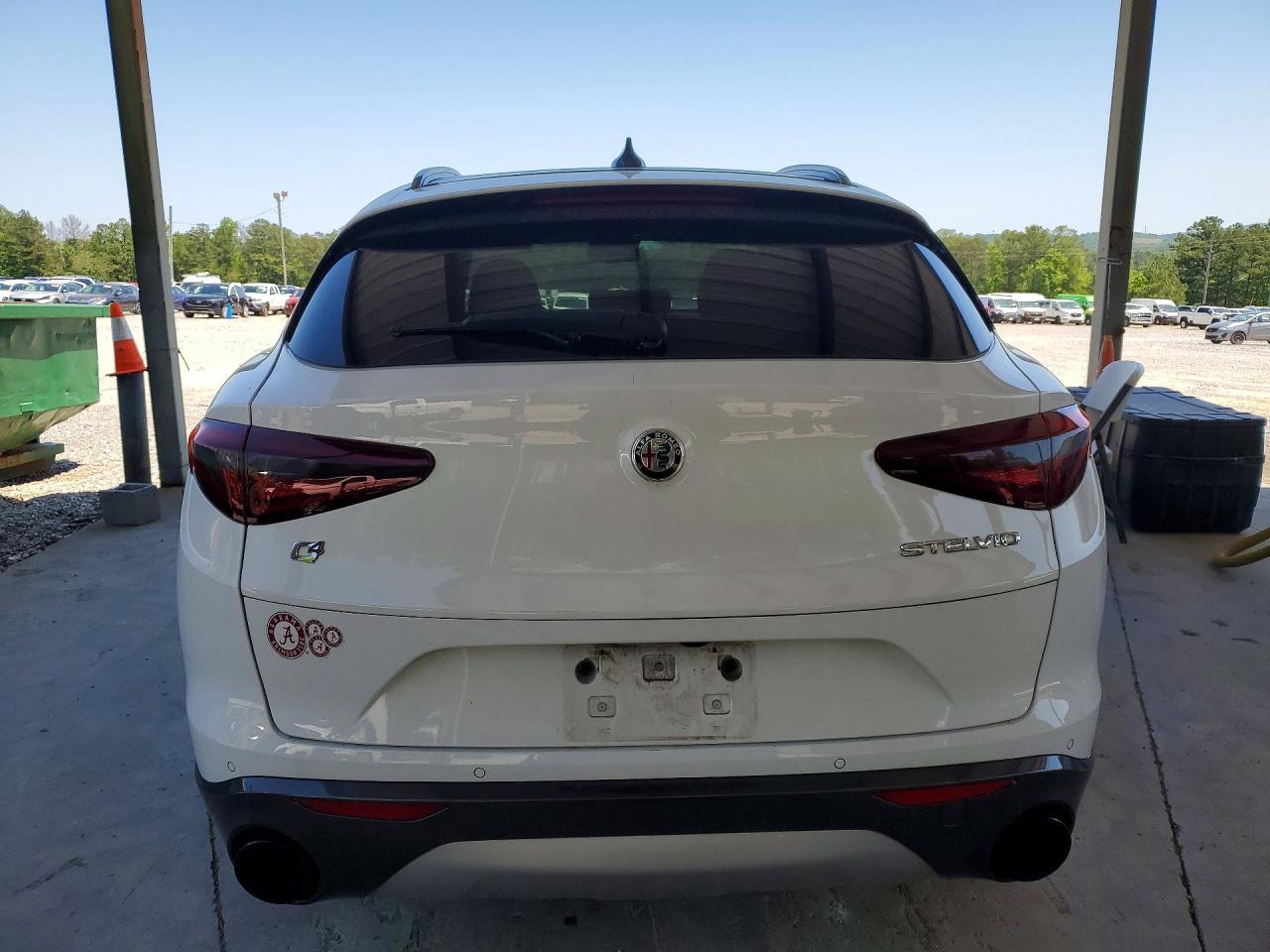2022 Alfa Stelvio VIN ZASPAKBN6N7D25578 photo 6