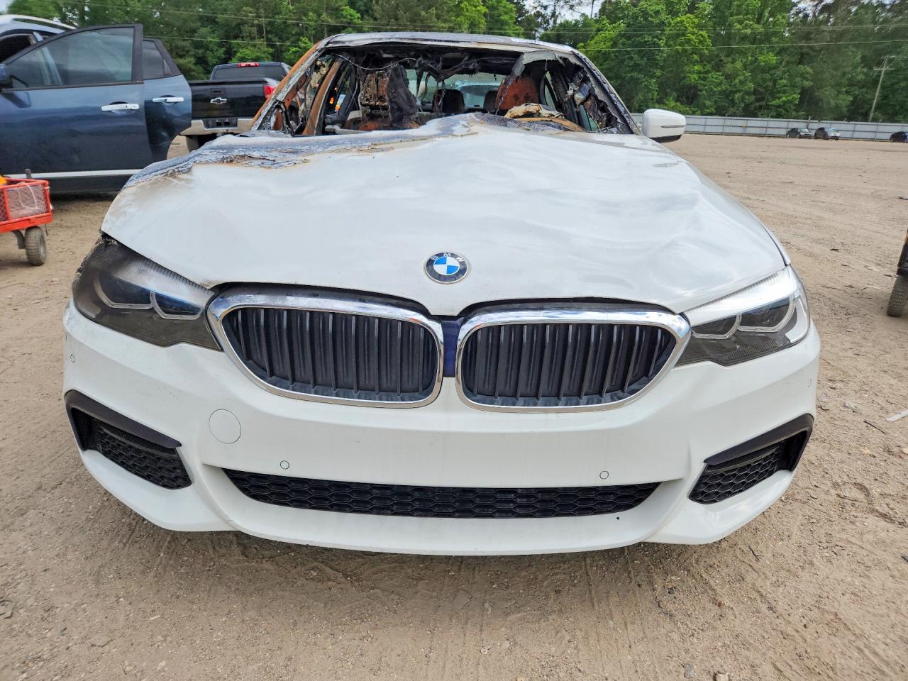 2019 BMW 5 series VIN WBAJA5C52KWW38415 photo 5