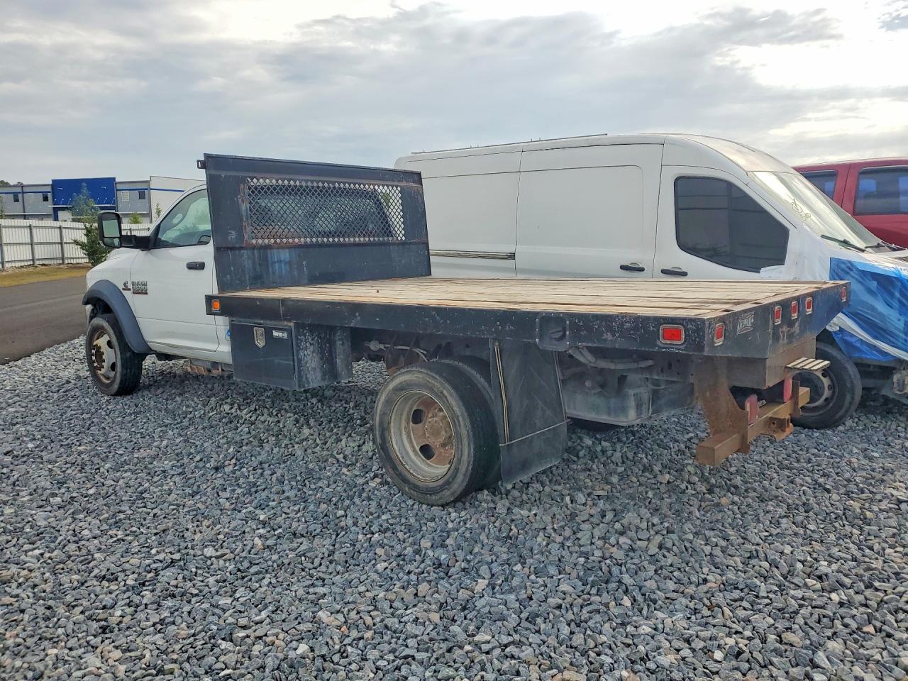 2014 Ram 5500 VIN 3C7WRMBL4EG202957 photo 2