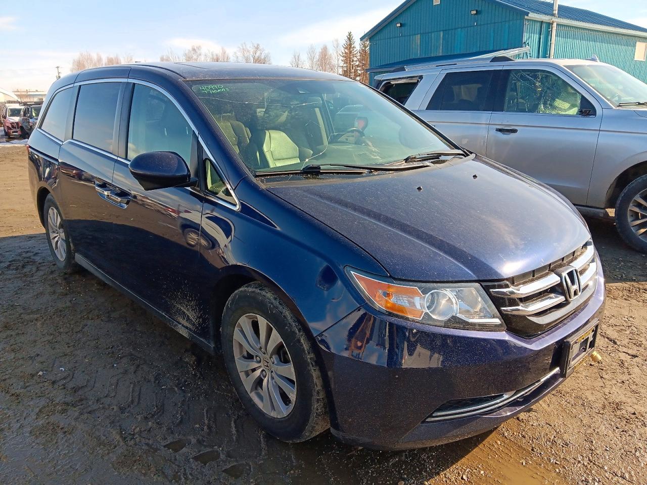 2017 Honda Odyssey VIN 5FNRL5H63HB020776 photo 4