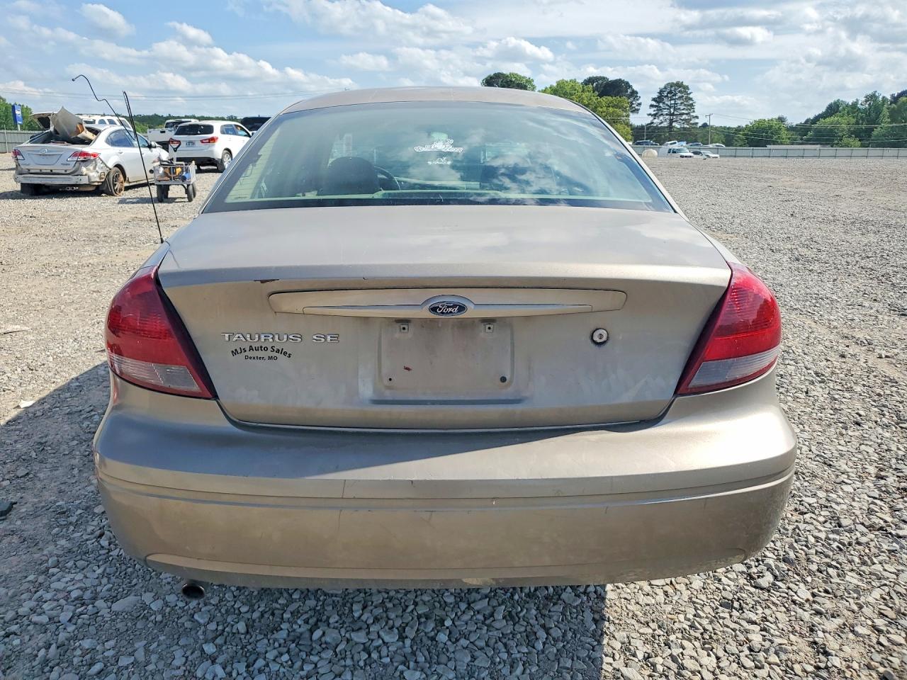2006 Ford Taurus VIN 1FAHP53U56A185696 photo 6