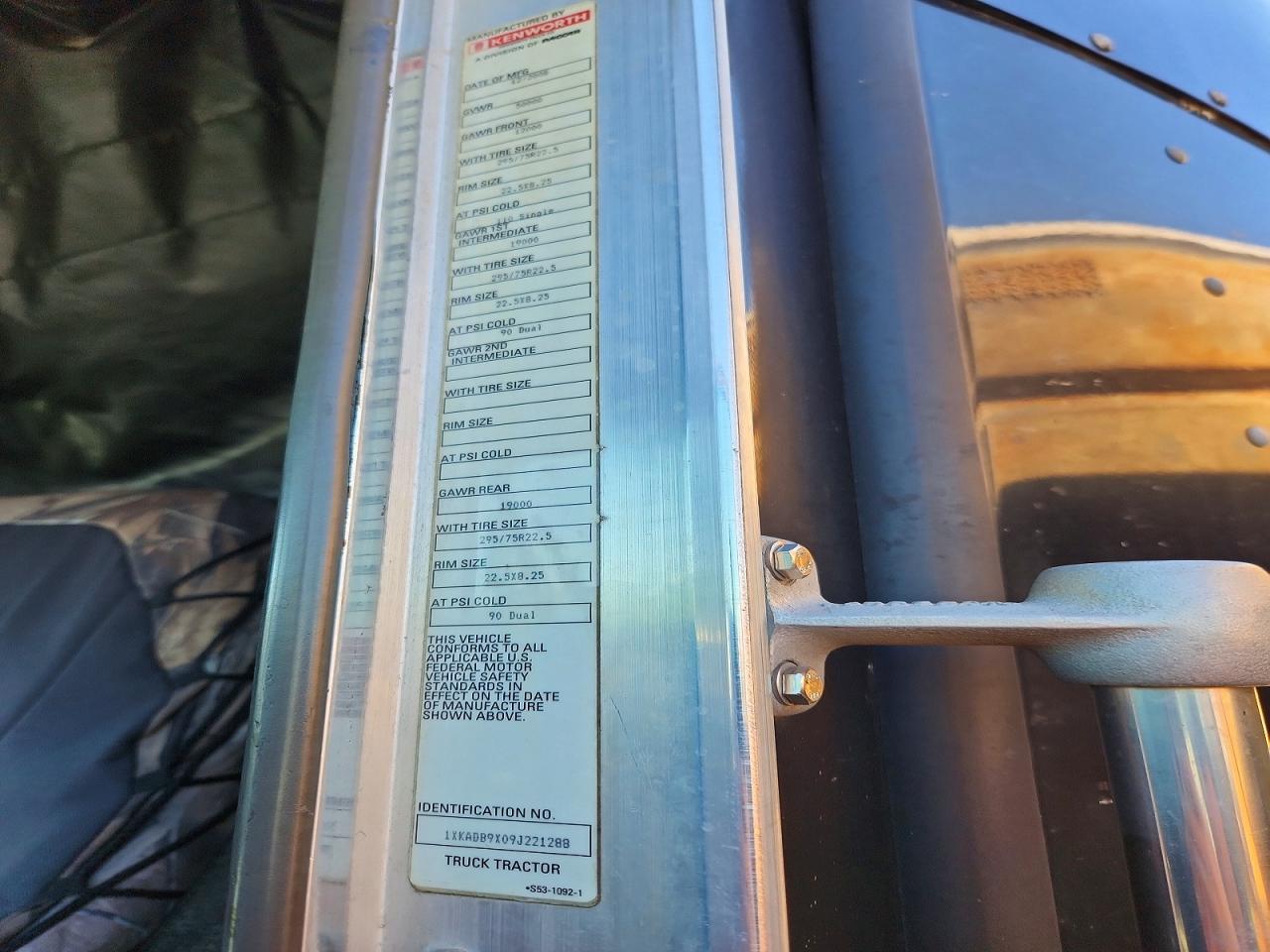 2009 KENWORTH All other VIN 1XKADB9X09J221288 photo 10