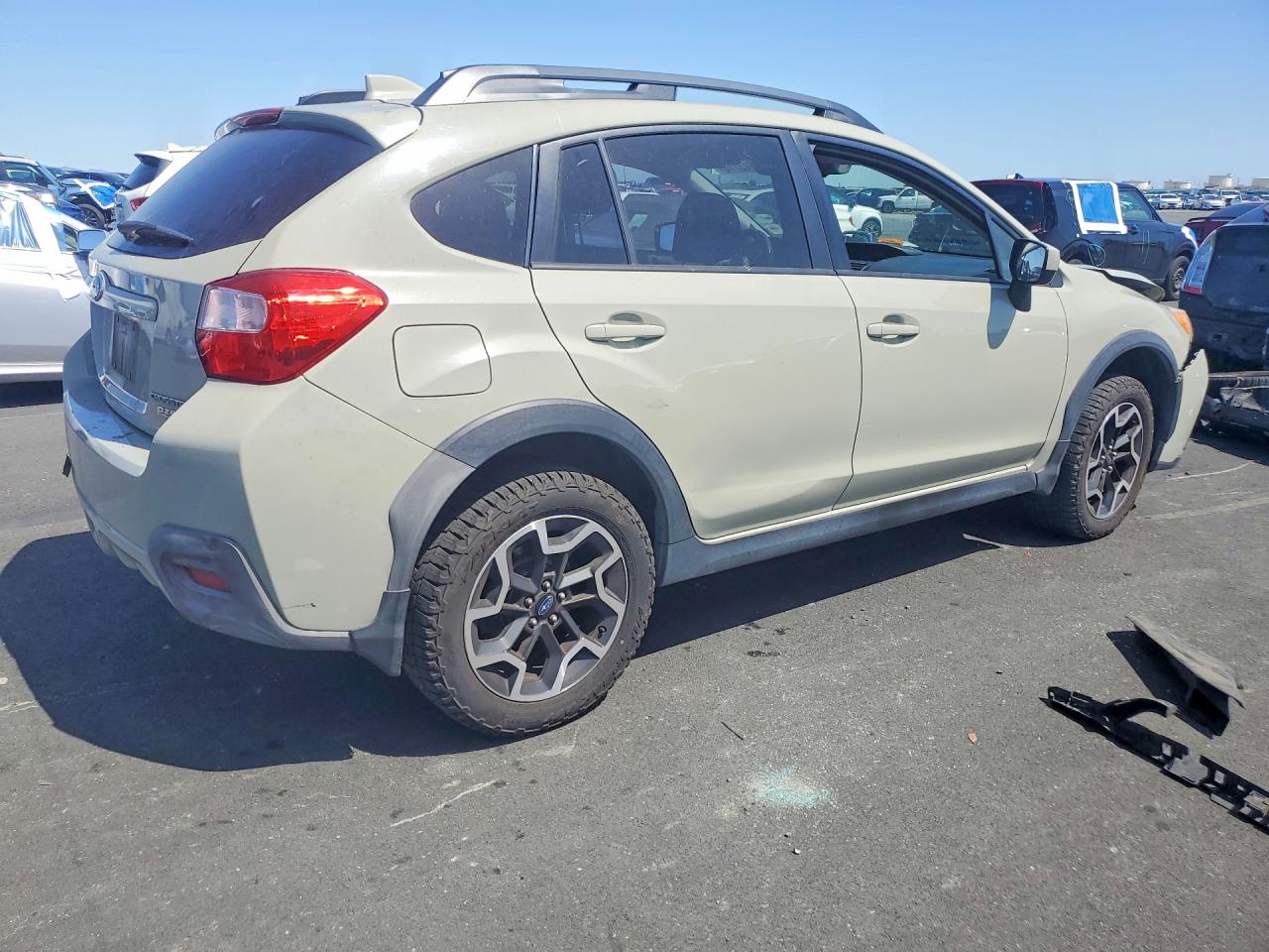 2017 Subaru Crosstrek VIN JF2GPADC2HH274657 photo 3