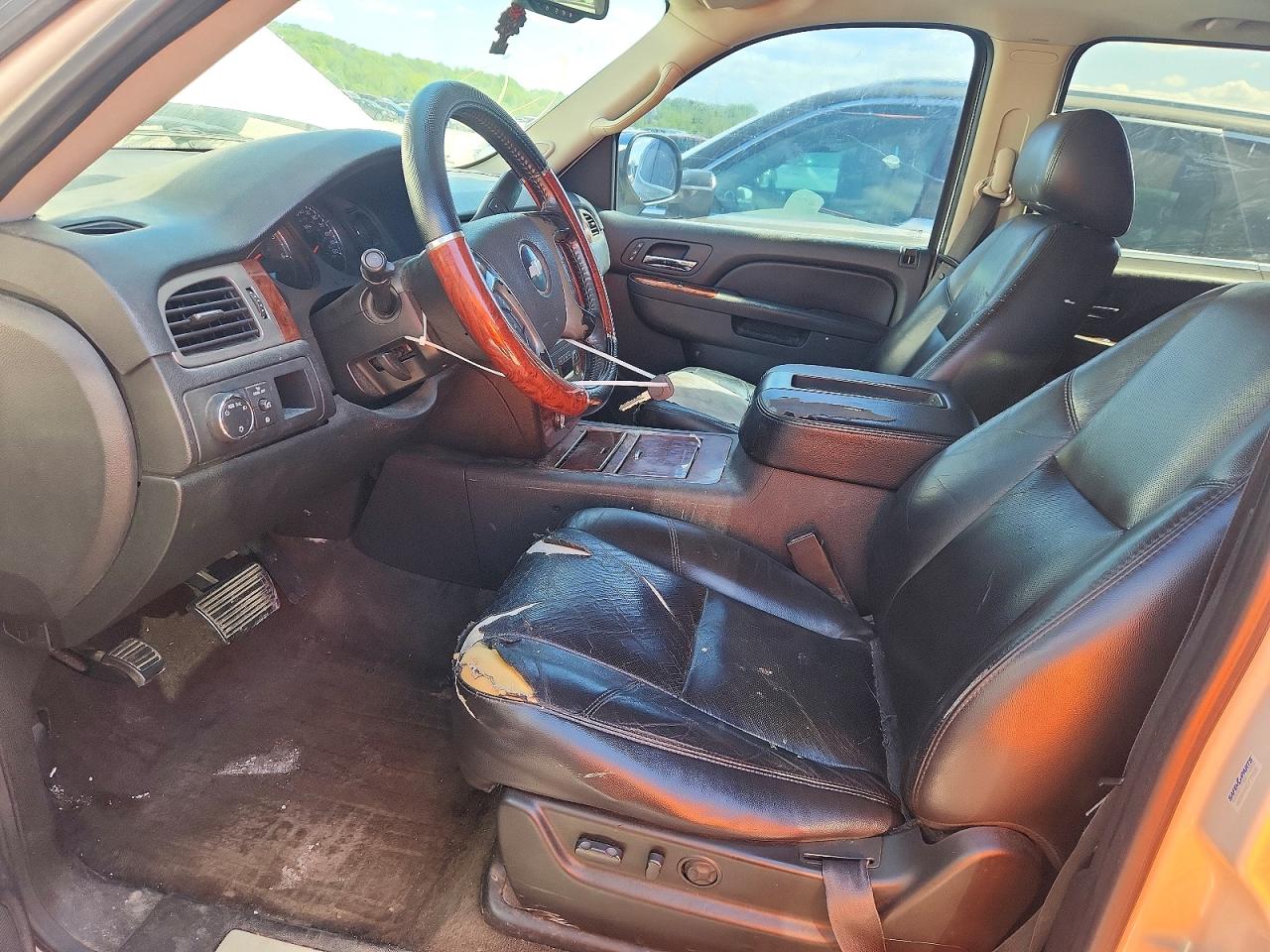 2010 Chevrolet Suburban VIN 1GNUCKE0XAR176491 photo 7