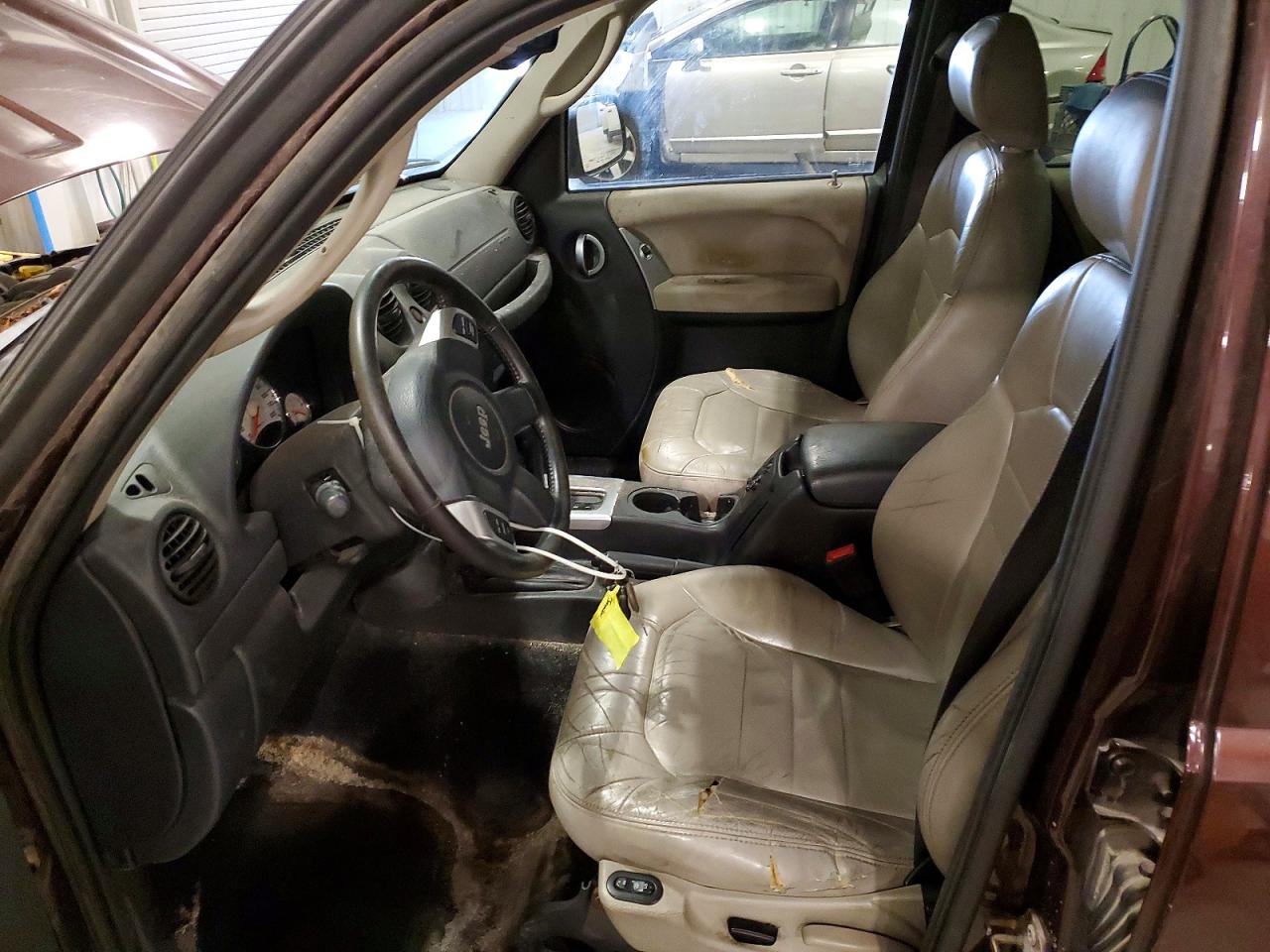 2004 Jeep Liberty VIN 1J4GL58K34W188115 photo 7