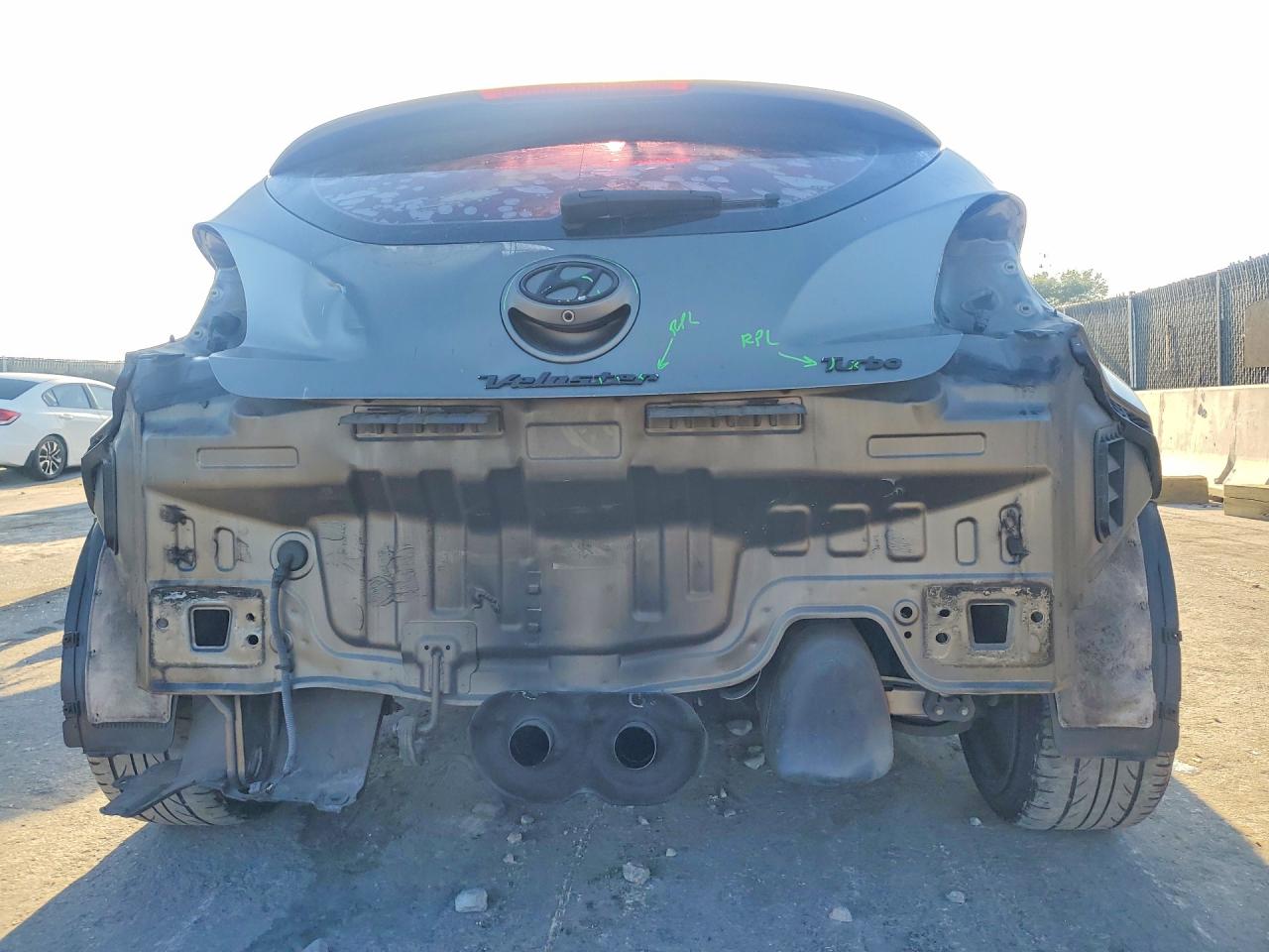 2015 Hyundai Veloster VIN KMHTC6AE1FU238129 photo 6