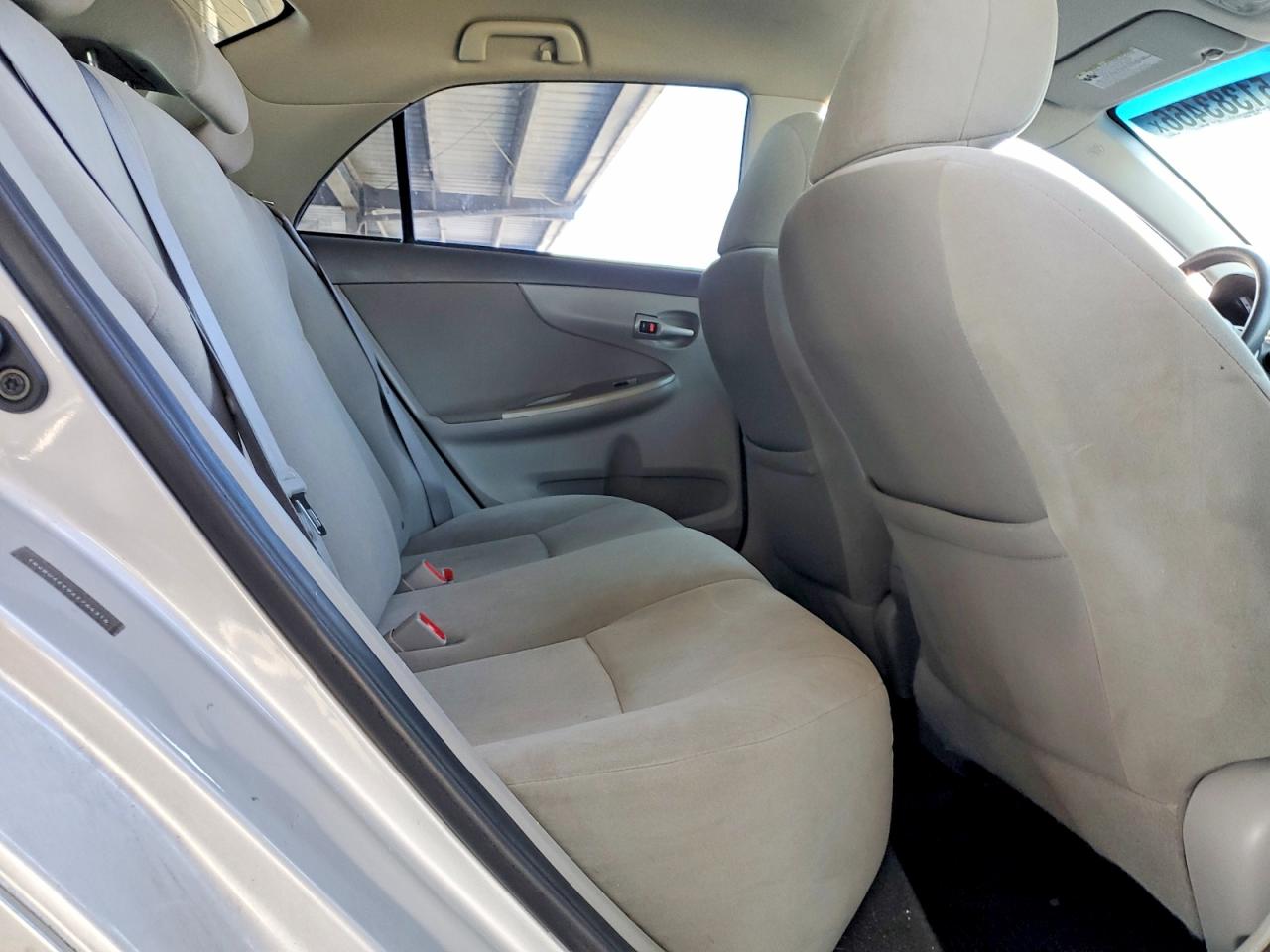2010 Toyota Corolla le VIN 1NXBU4EE9AZ264316 photo 10