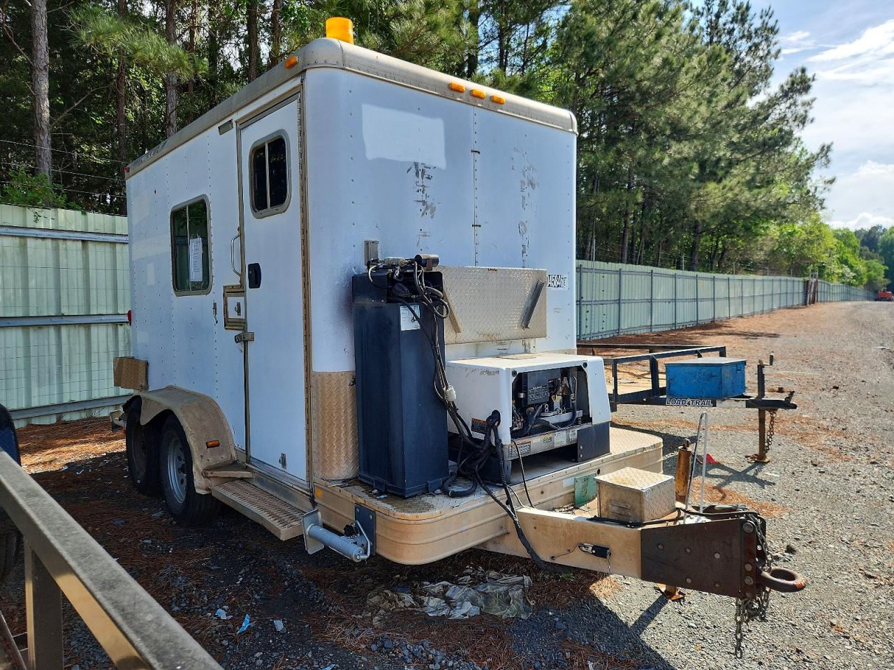 1999 FEATHERLITE Trailer VIN 4FGL01123XC024735 photo 1