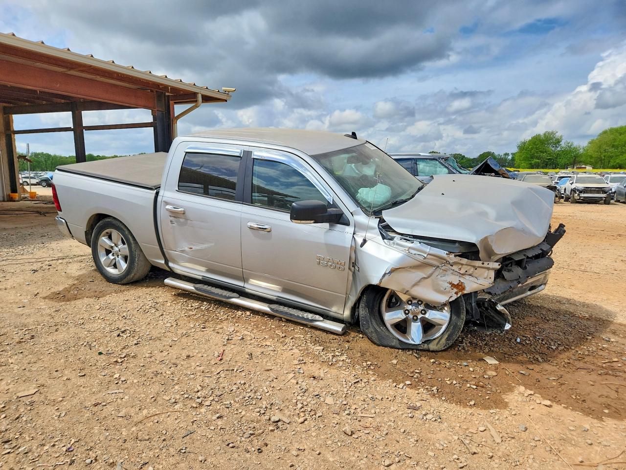 2018 RAM 1500 VIN 3C6RR7LT5JG171584 photo 4