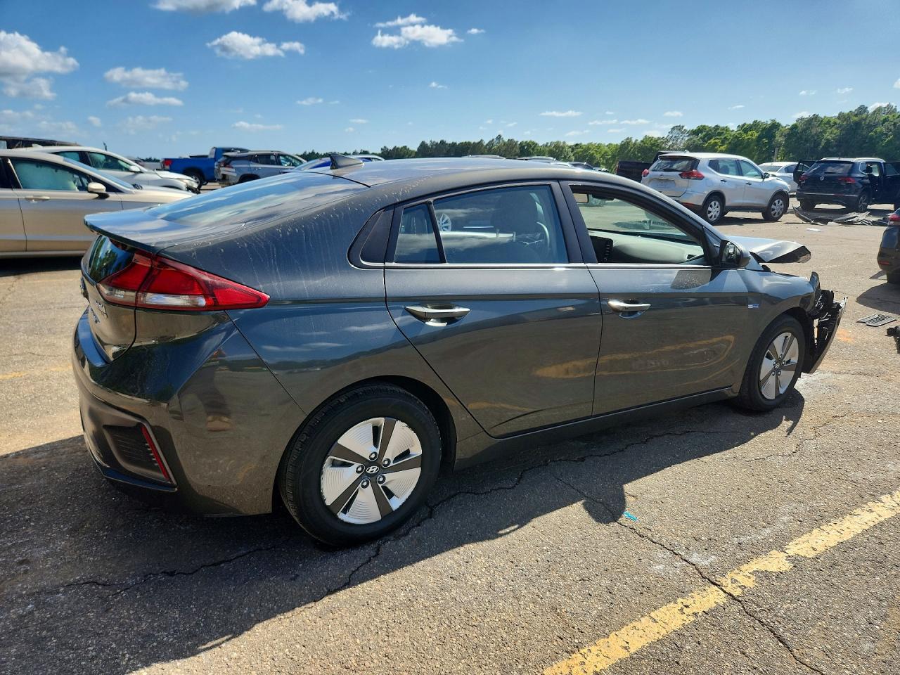 2020 Hyundai Ioniq VIN KMHC65LC3LU242675 photo 3