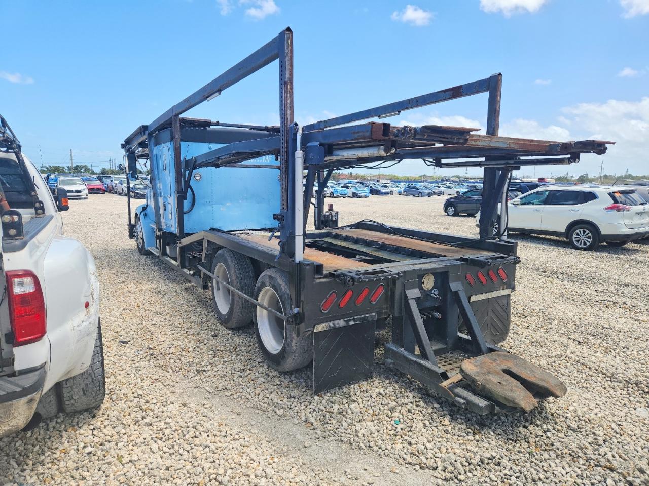 2005 All models VIN 2FZHCMCVX5AN91316 photo 3