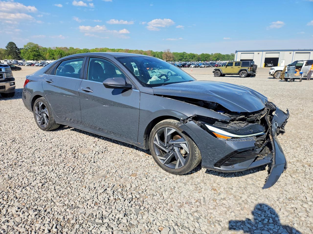 2024 Hyundai Elantra VIN KMHLS4DG4RU743946 photo 4