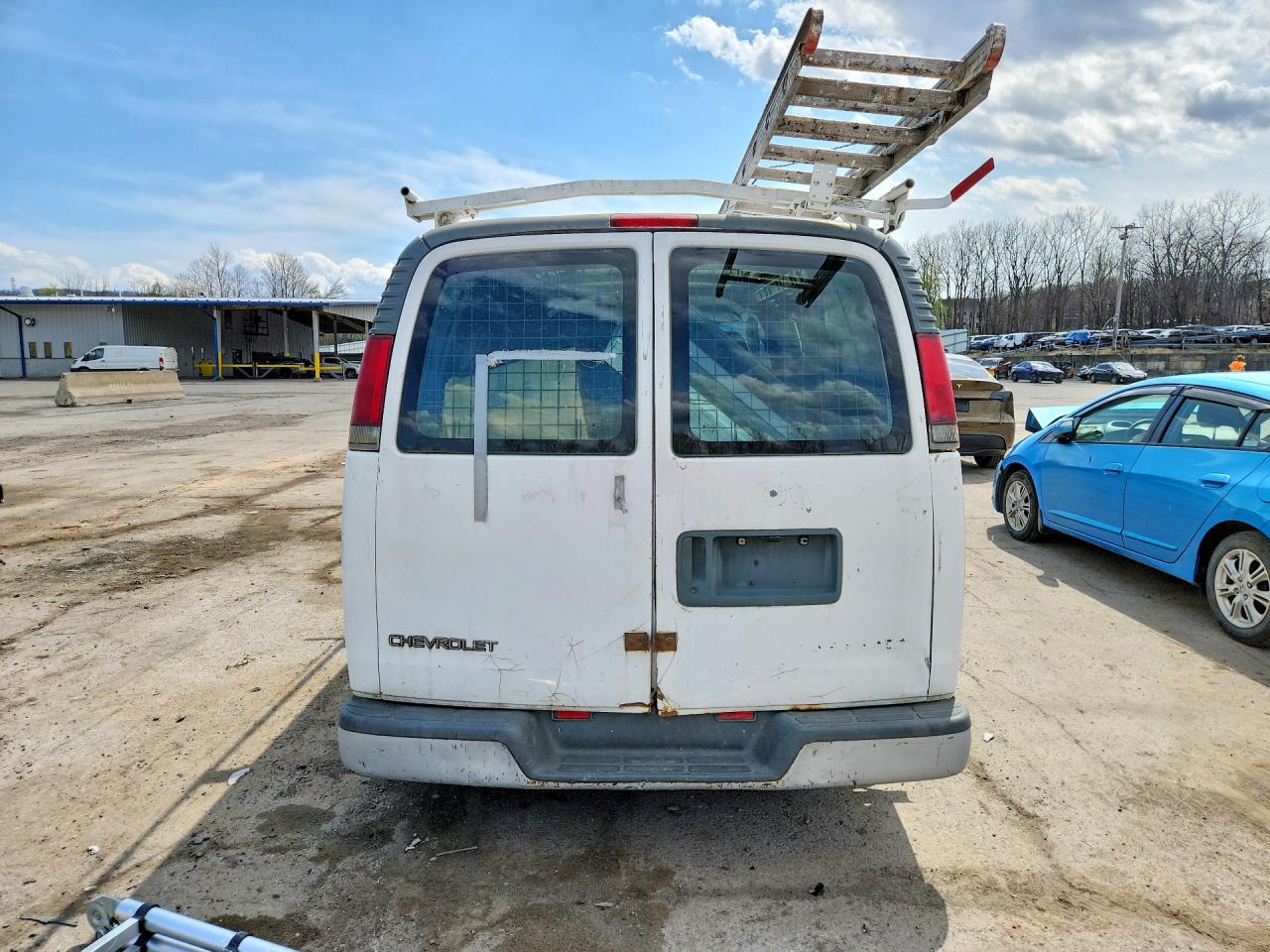 2002 CHEVROLET Express VIN 1GCFG15W421221381 photo 6