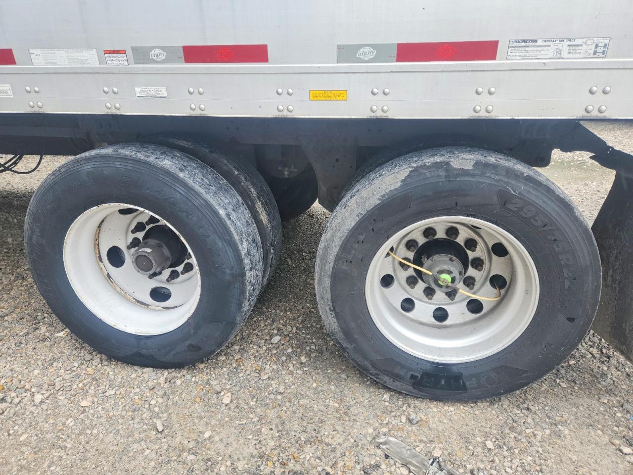 2019 UTILITY All models VIN 1UYVS2536K3490607 photo 5