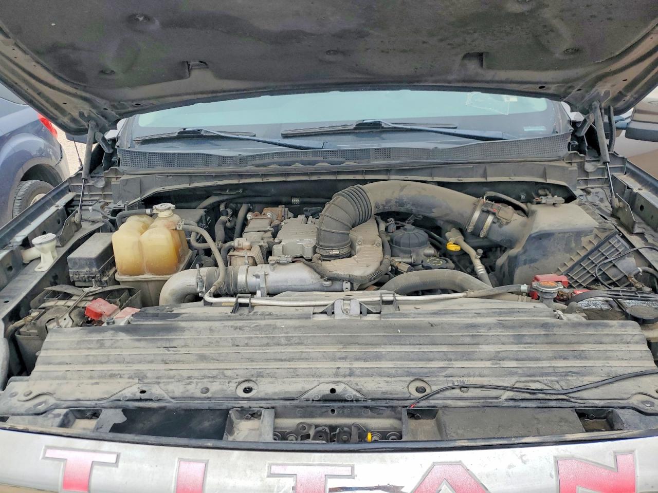2016 Nissan TITAN VIN 1N6BA1F27GN502910 photo 11