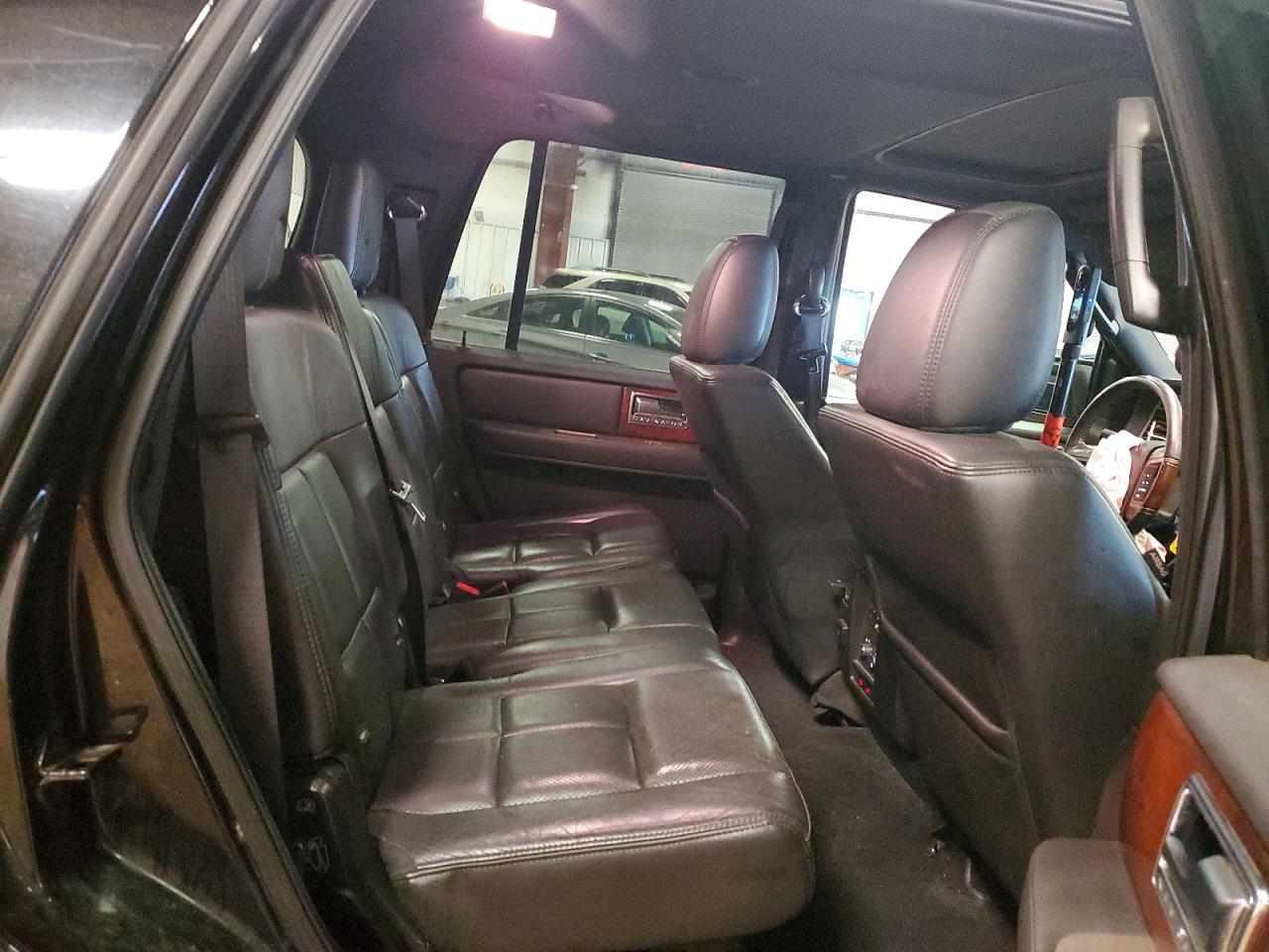 2014 Lincoln Navigator VIN 5LMJJ2J51EEL07008 photo 11